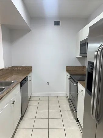 $2,700 | 117 Northwest 42nd Avenue, Unit 1405, Miami, FL 33126