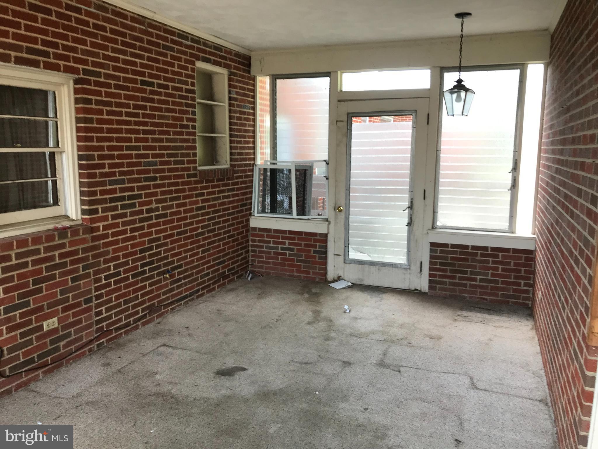 25326 Woodfield Road Damascus, MD 20872 - Photo 12 of 31 Gallery Image 12