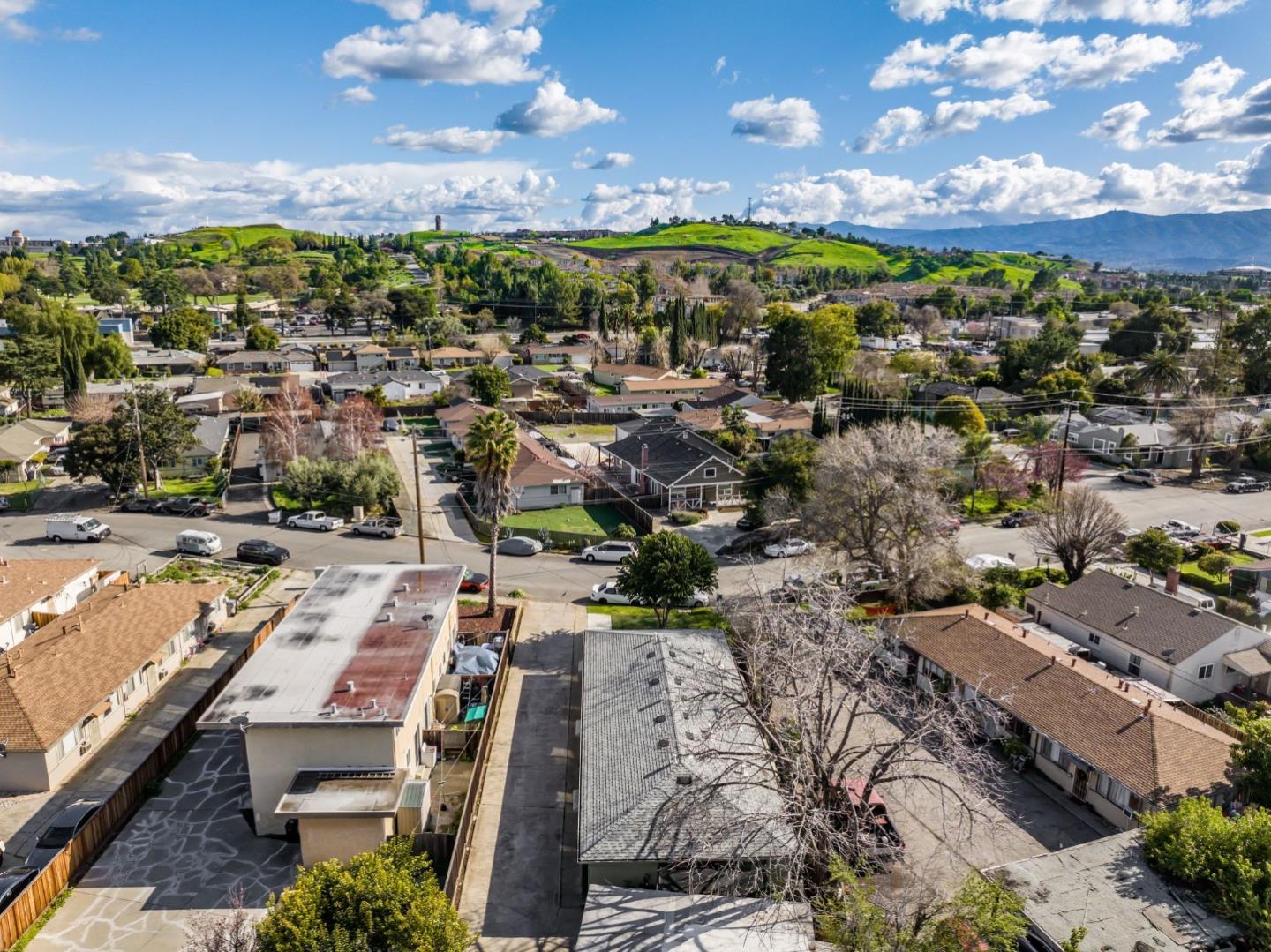 317 Perrymont Avenue San Jose, CA 95125 - Photo 21 of 25 a view of a city