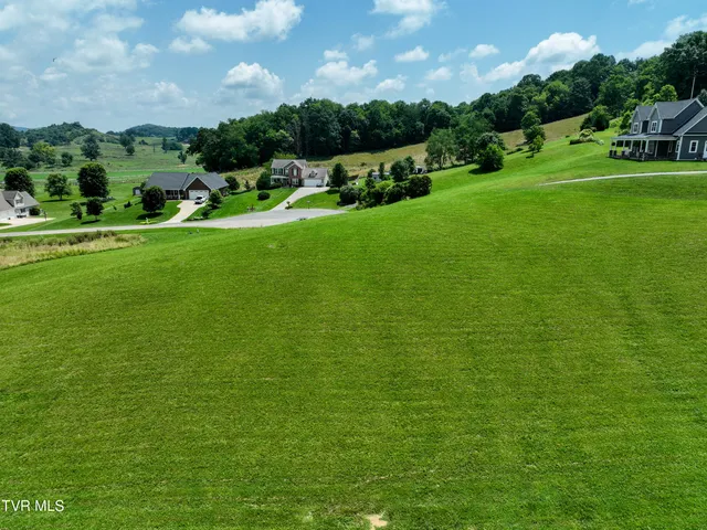 $49,900 | Tbd Snaffle Bit Lane, Unit 32, Bristol, VA 24202