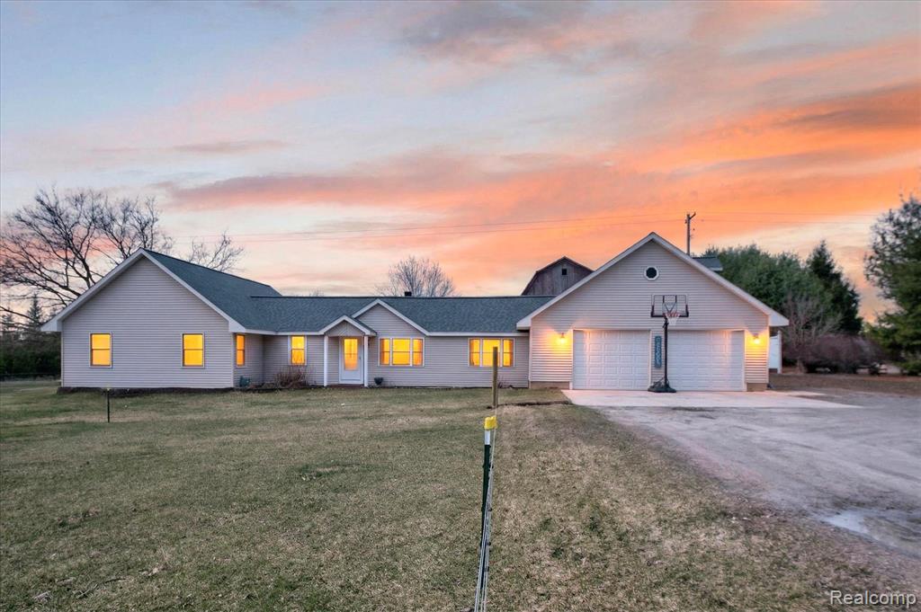 12760 Roepke Road Gregory, MI 48137 - Photo 1 of 61