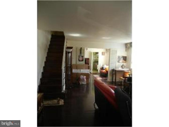 159 Ashby Road Upper Darby, PA 19082 - Photo 4 of 15 Living Room