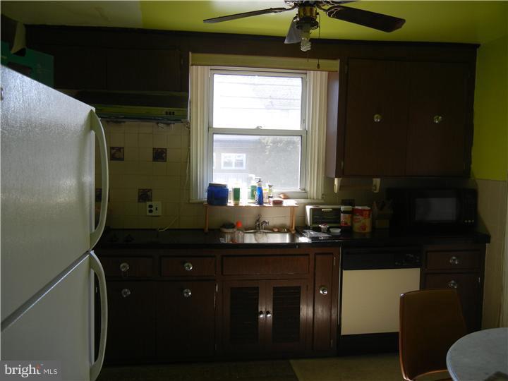 159 Ashby Road Upper Darby, PA 19082 - Photo 9 of 15