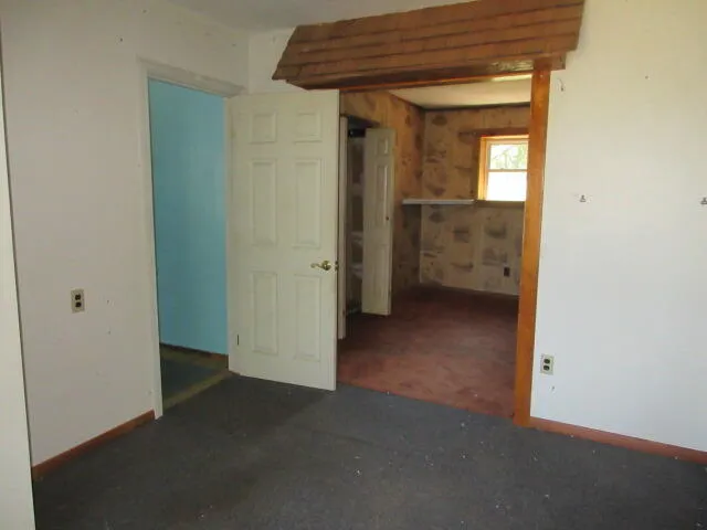 $93,500 | 1 East Pittston Road, Pittston, ME 04345