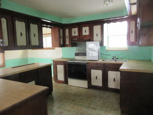 $93,500 | 1 East Pittston Road, Pittston, ME 04345