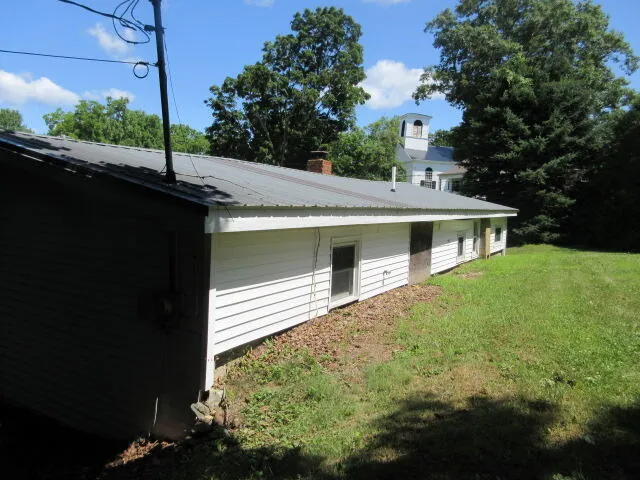 $135,000 | 1 East Pittston Road, Pittston, ME 04345