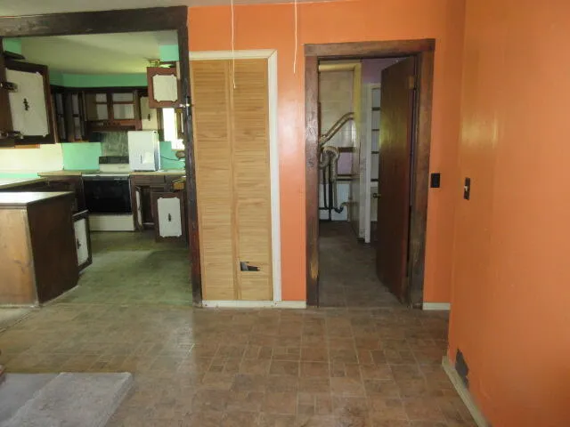 $135,000 | 1 East Pittston Road, Pittston, ME 04345