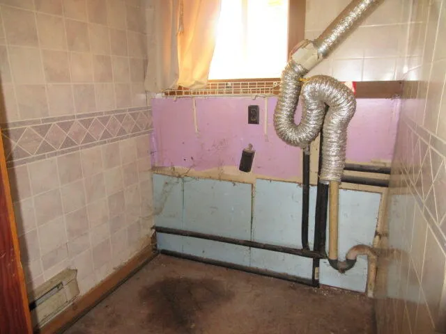 $93,500 | 1 East Pittston Road, Pittston, ME 04345