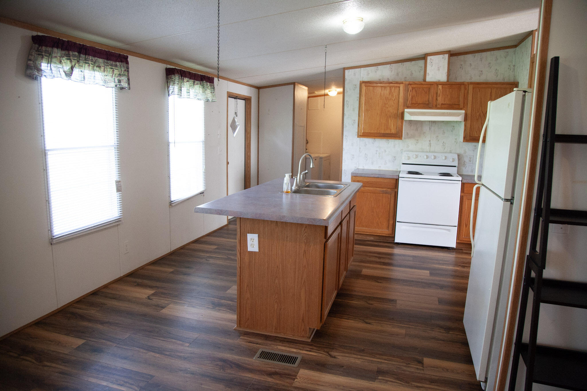 741 Ammons Road Sumter, SC 29153 - Photo 10 of 26