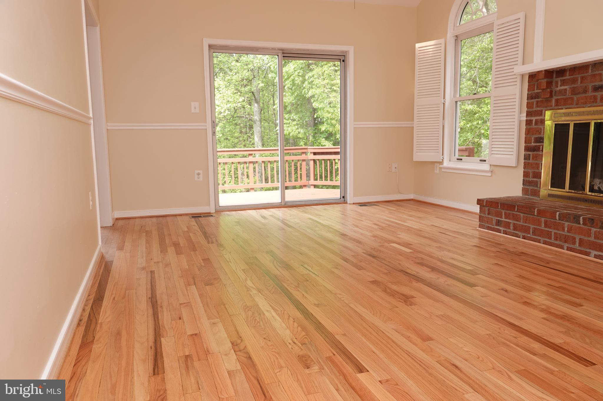 10295 Dunn Meadow Road Vienna, VA 22182 - Photo 11 of 37