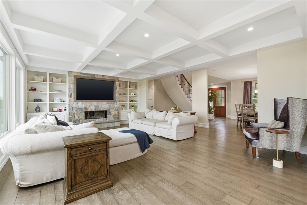 92 Masterson Road Whately, MA 01093 - Photo 6 of 42