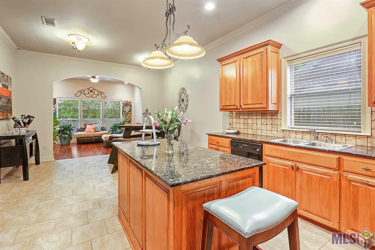 8543 Grand View Drive Baton Rouge, LA 70809 - Photo 11 of 18 Kitchen