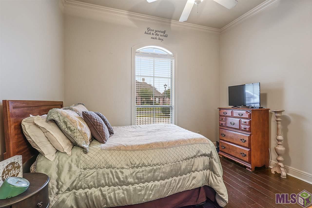 8543 Grand View Drive Baton Rouge, LA 70809 - Photo 16 of 18 Additional Bedroom