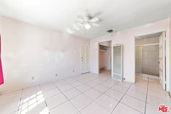 $949,000 | 711 North Priscilla Lane, Burbank, CA 91505