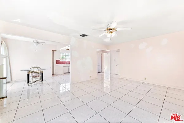 $949,000 | 711 North Priscilla Lane, Burbank, CA 91505