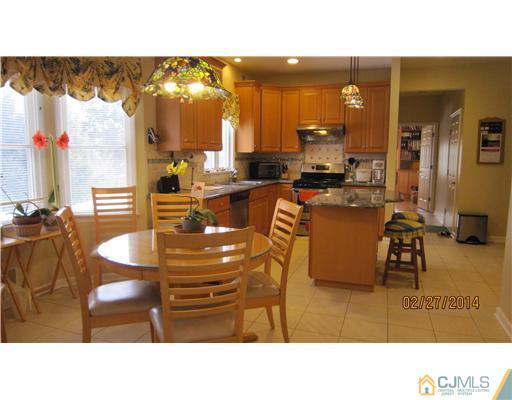 613 Perlee Avenue Raritan, NJ 08869 - Photo 12 of 20