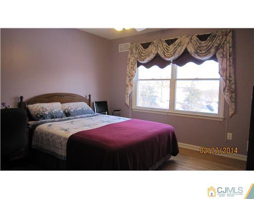 613 Perlee Avenue Raritan, NJ 08869 - Photo 14 of 20