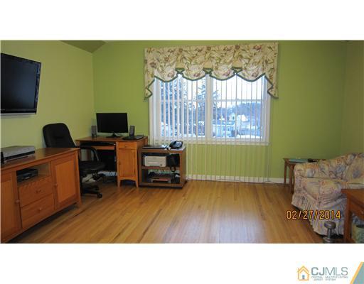 613 Perlee Avenue Raritan, NJ 08869 - Photo 16 of 20