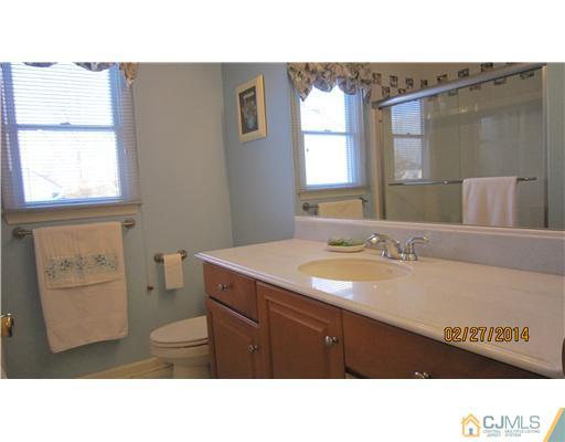 613 Perlee Avenue Raritan, NJ 08869 - Photo 18 of 20