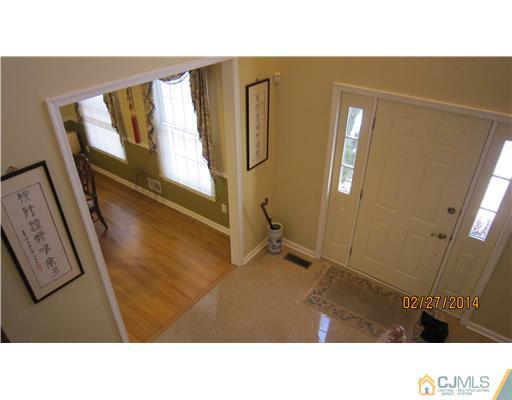 613 Perlee Avenue Raritan, NJ 08869 - Photo 10 of 20