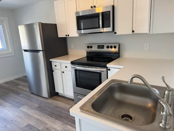 $2,500 | 473 Maple Street, Unit 3, Stowe, VT 05672