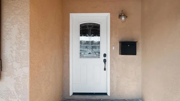 $3,550 | 465 Meadowbrook Drive, San Diego, CA 92114