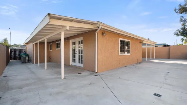 $3,550 | 465 Meadowbrook Drive, San Diego, CA 92114
