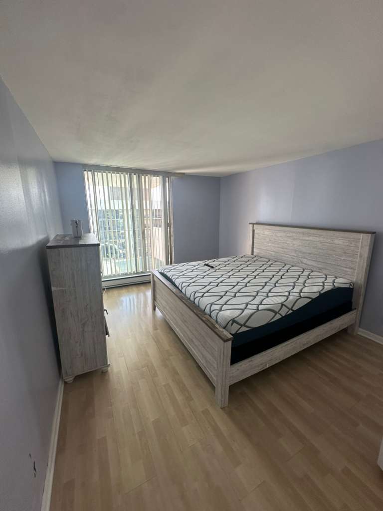6033 North Sheridan Road, Unit 39E Chicago, IL 60660 - Photo 7 of 10 Gallery Image 7