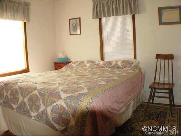 164 Highland Road Brevard, NC 28712 - Photo 11 of 17 Gallery Image 11
