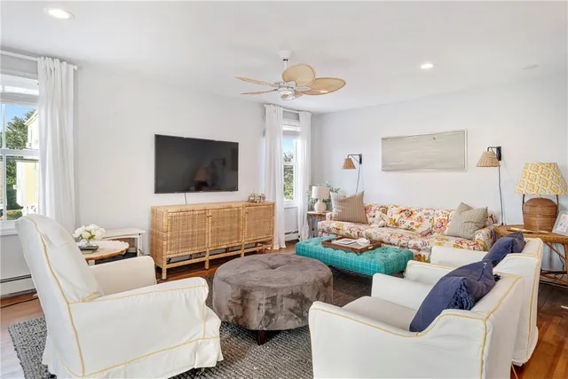 $1,950,000 | 604 Thames Street, Newport, RI 02840