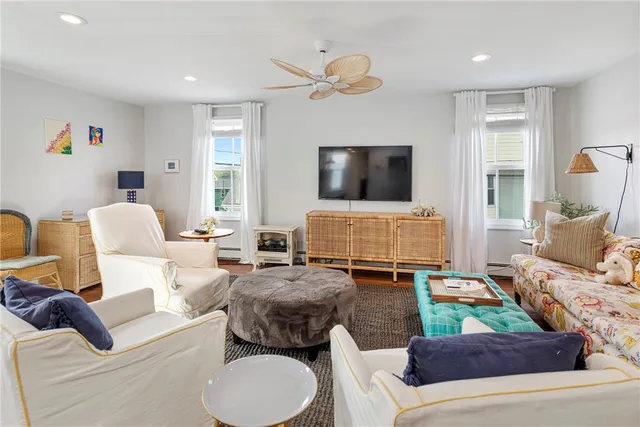 $1,950,000 | 604 Thames Street, Newport, RI 02840