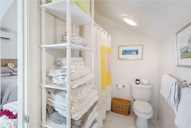 $1,950,000 | 604 Thames Street, Newport, RI 02840