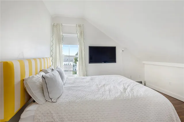 $1,950,000 | 604 Thames Street, Newport, RI 02840