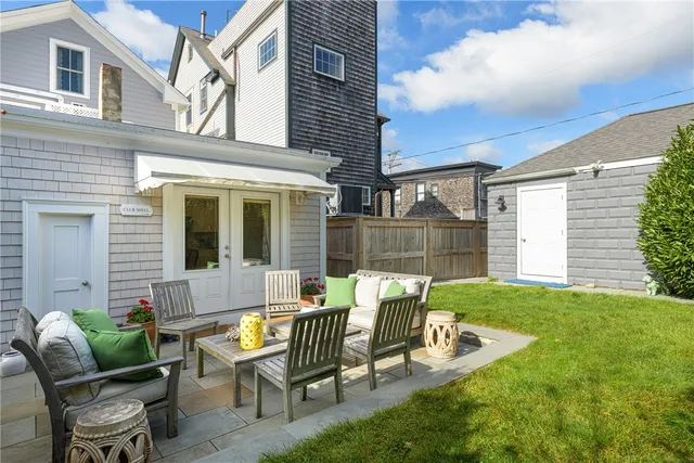 $1,950,000 | 604 Thames Street, Newport, RI 02840