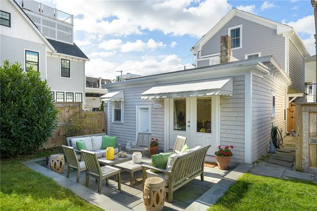 $1,950,000 | 604 Thames Street, Newport, RI 02840