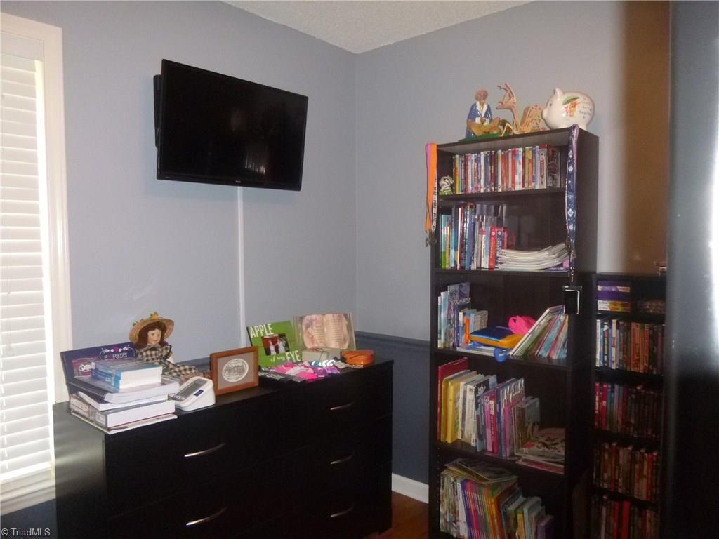 6035 Holder Road Clemmons, NC 27012 - Photo 17 of 19 Gallery Image 17