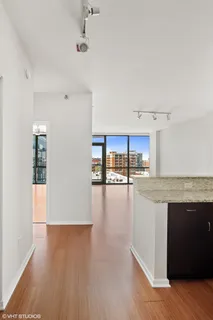 $349,000 | 123 South Green Street, Unit 809B, Chicago, IL 60607