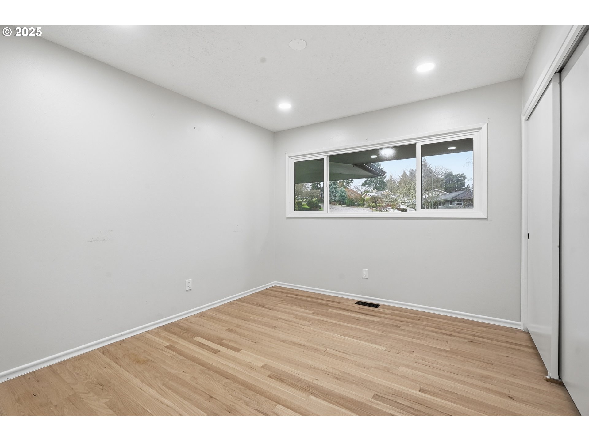 5555 Southwest Dover Court Portland, OR 97225 - Photo 18 of 38