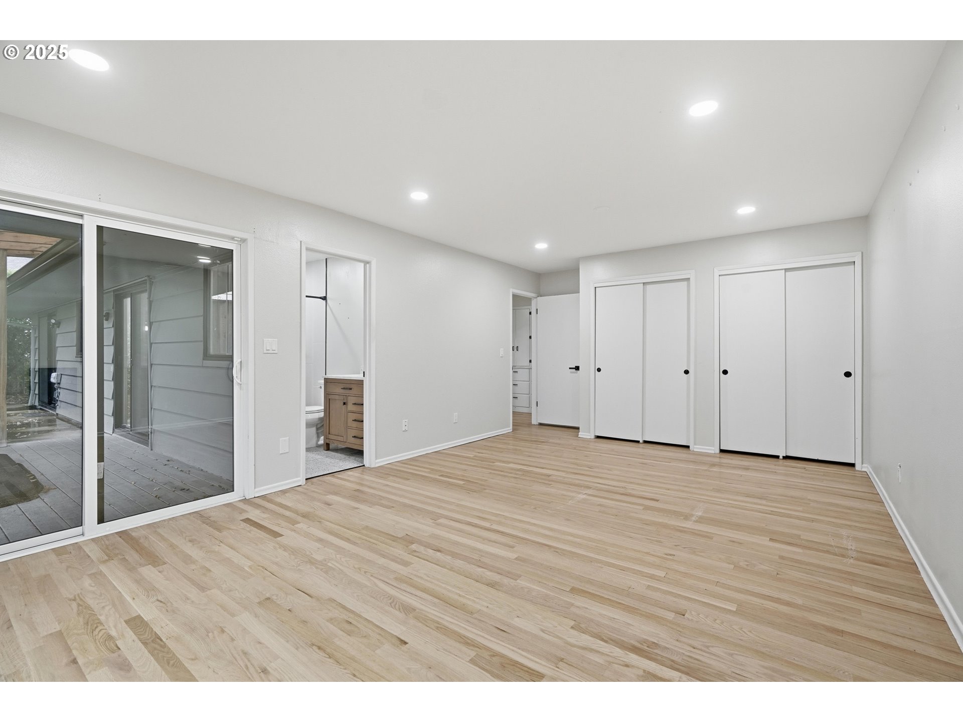 5555 Southwest Dover Court Portland, OR 97225 - Photo 24 of 38