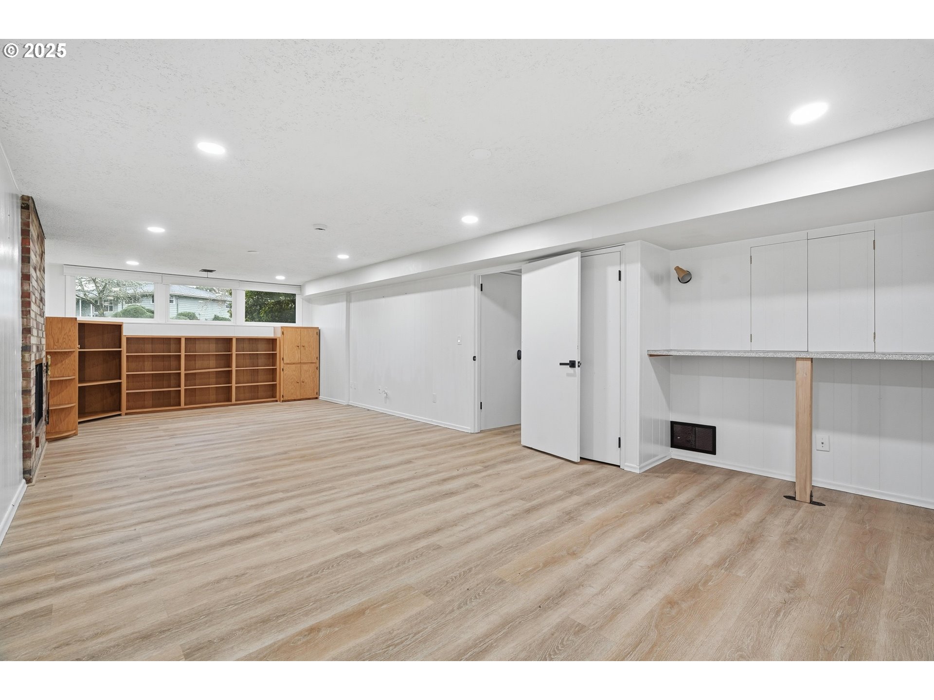 5555 Southwest Dover Court Portland, OR 97225 - Photo 27 of 38