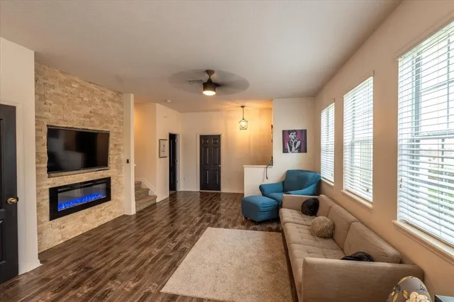 $284,900 | 9117 Moonlit Meadows Loop, Riverview, FL 33578