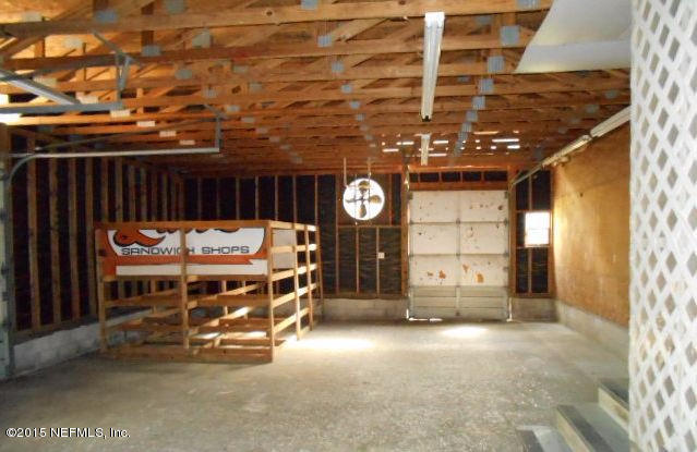2905 Spring Park Road Jacksonville, FL 32207 - Photo 15 of 21 Garage/storage/warehouse