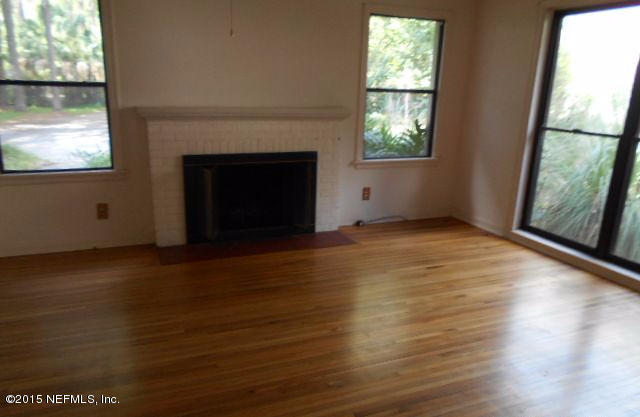2905 Spring Park Road Jacksonville, FL 32207 - Photo 4 of 21 Living room