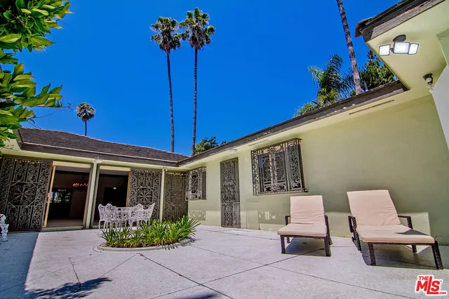 $9,800 | 180 North Highland Avenue, Los Angeles, CA 90036