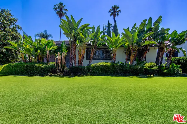 $9,800 | 180 North Highland Avenue, Los Angeles, CA 90036