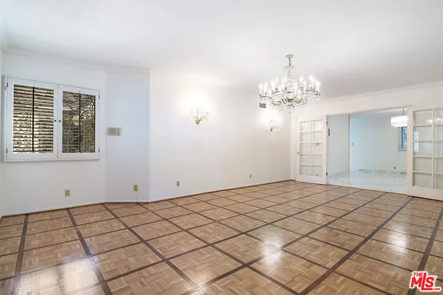 $9,800 | 180 North Highland Avenue, Los Angeles, CA 90036