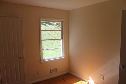 4932 Rowe Ridge Road Northwest Roanoke, VA 24017 - Photo 5 of 11 012