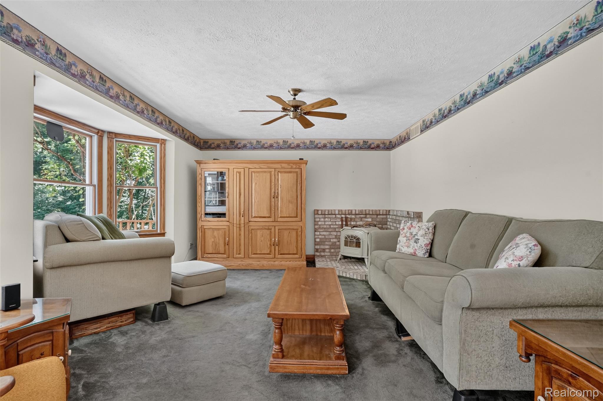 1919 Fox Ridge Drive Howell, MI 48843 - Photo 6 of 42 DSC09596.jpg