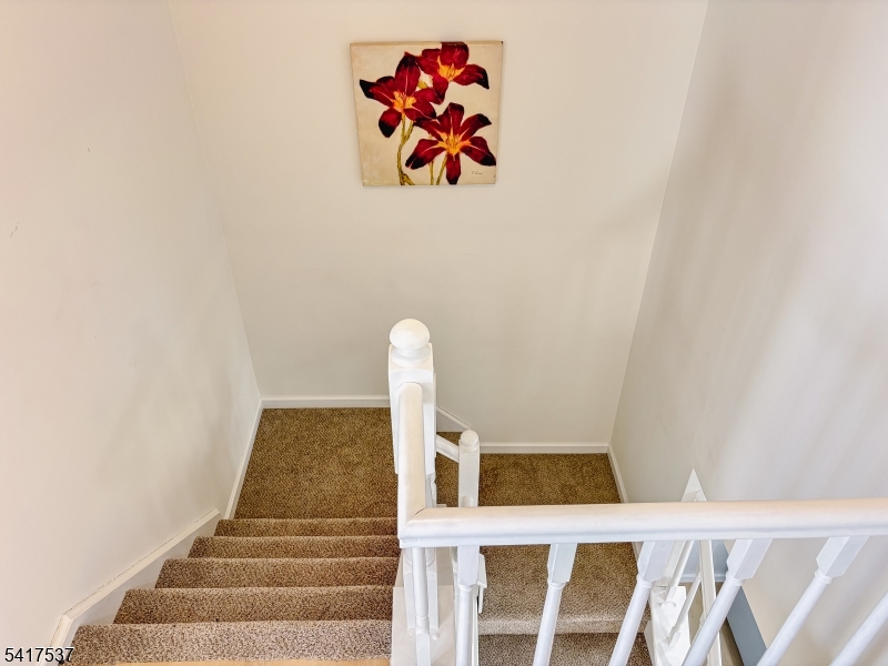 386 Inwood Court Somerset, NJ 08873 - Photo 15 of 34