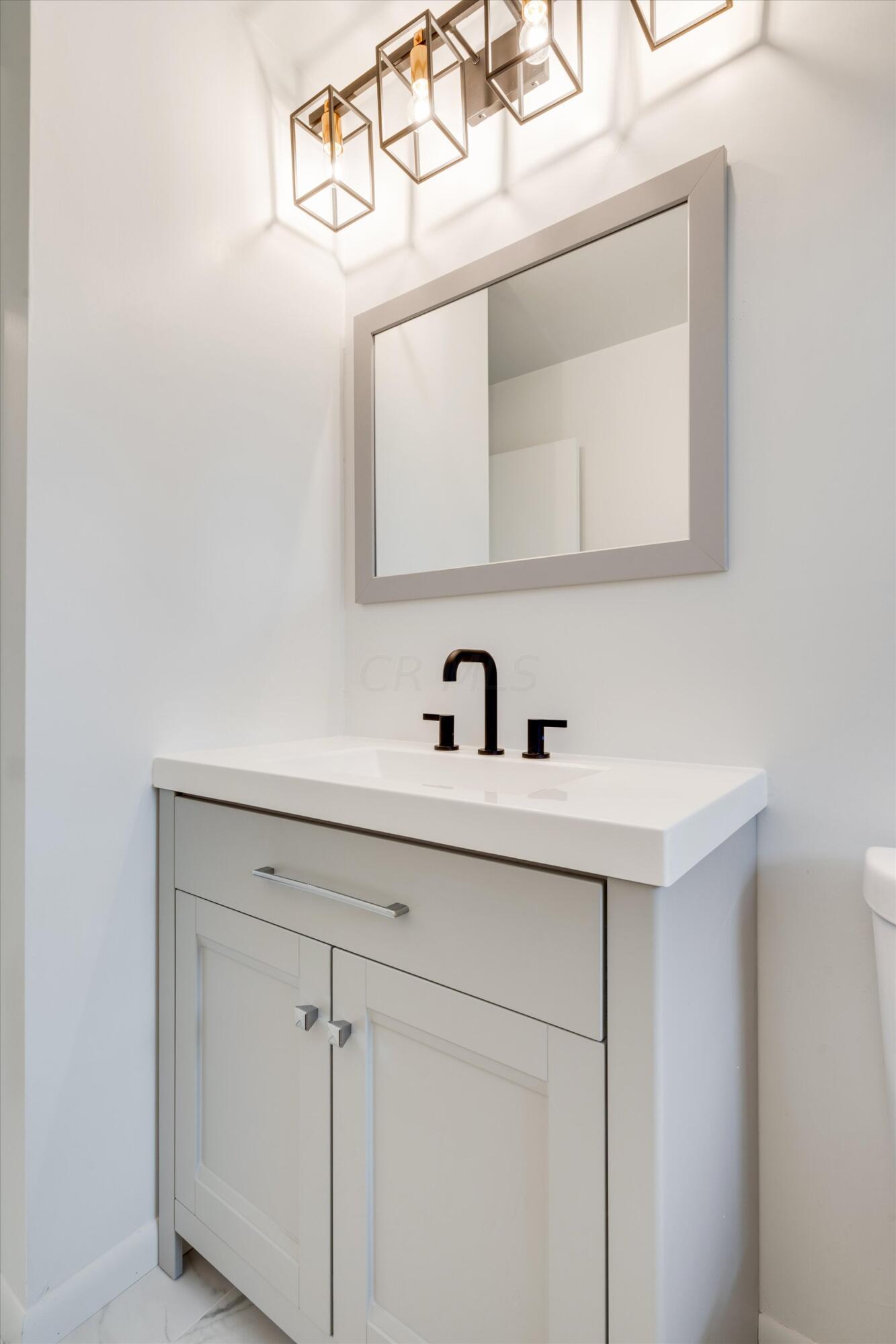 5192 Bagley Road Columbus, OH 43232 - Photo 8 of 16 UNWIND in this hallway bathroom area!